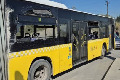 Seyir halindeki yolcu otobüsünde pes dedirten şoför değişimi