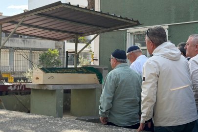 Manisa'daki feci kazada hayatını kaybeden 11 kişi son yolculuğuna uğurlandı