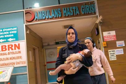 Kanepeden düşen bebek beyin kanaması geçirdi