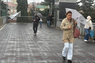 İstanbul’da trafik yoğunluğu oluştu, işe gitmek isteyen vatandaşlar zor anlar yaşadı