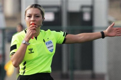 Bursaspor-Pendikspor maçında düdük Melek Dakan’da!