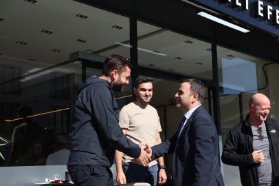 Başkan Özlü’den selzede esnafa destek