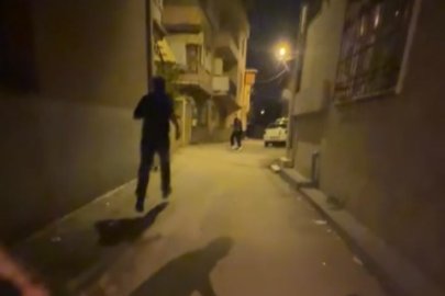 Bursa’da önce otomobille kovaladı, kaza yaptırdı... Kaldırım taşıyla peşine düştü