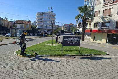 Balıkesir Büyükşehir Belediyesi’nden Ayvalık’ta refüj ve kavşaklarda temizlik
