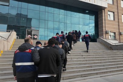 Tekirdağ merkezli 4 ilde 2,1 milyar TL'lik bahis trafiğine şafak operasyonu: 14 gözaltı