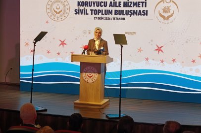 Aile ve Sosyal Hizmetler Bakanı Mahinur Özdemir Göktaş:" Ülkemizde 9 bin 327 koruyucu ailemizin yanında 11 bin 72 çocuğumuz büyüyor"