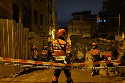Beyoğlu'nda çöken 5 katlı binada arama çalışmaları tamamlandı