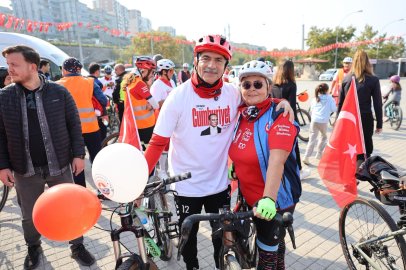 Gemlik’te Cumhuriyet Bayramı için Pedal Çevirdiler