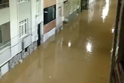 Biga'da cadde ve sokaklar göle döndü