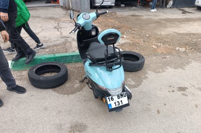 Motosiklet yayaya çarptı, ikisi de metrelerce sürüklendi