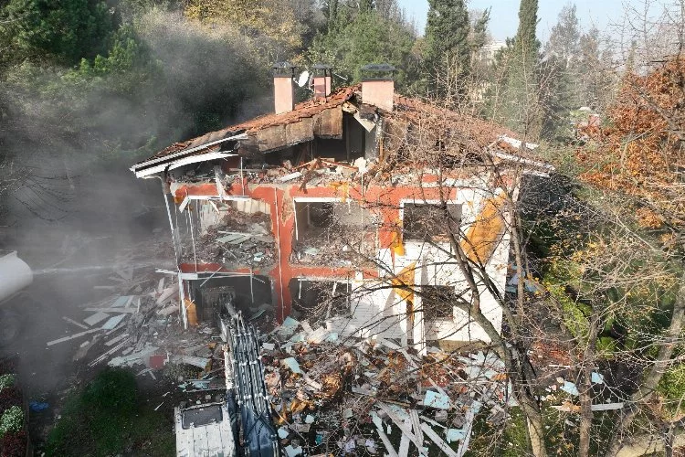 Bursa’da ‘Başkanlık Konutu’ yıkıldı