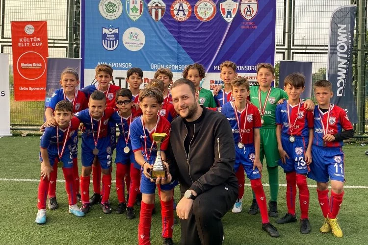 Bursa'da çocukların turnuva heyecanı