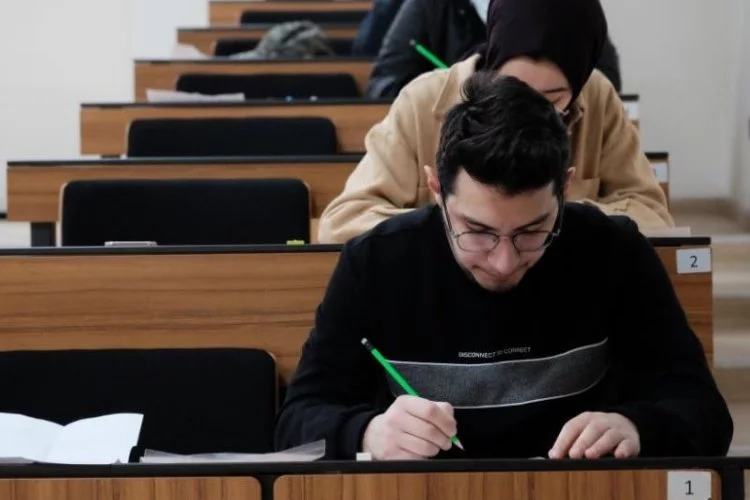 Bursa'da depremzedelere ücretsiz üniversite hazırlık kursu