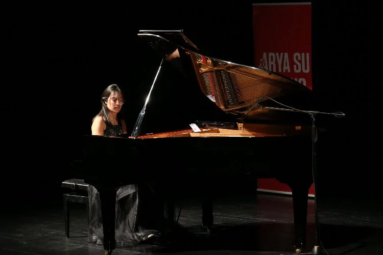 Bursa'da muhteşem piyano resitali
