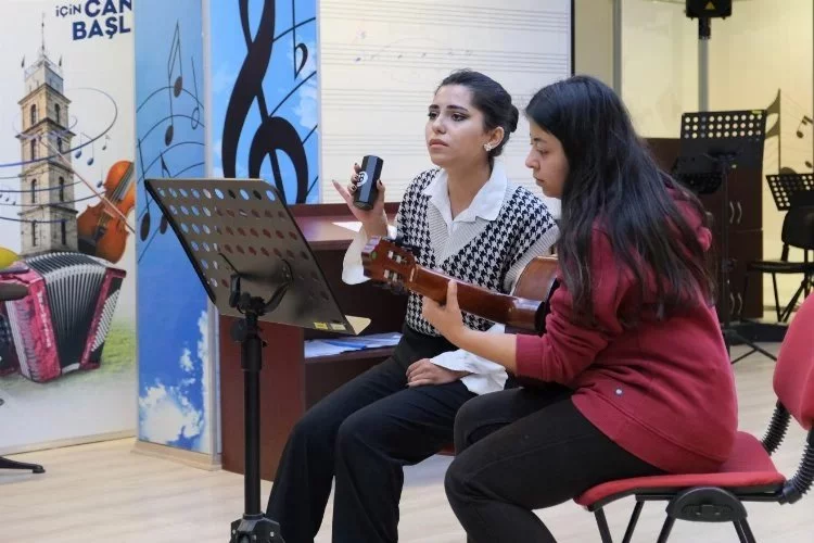 Bursa'da sokakların 'tescilli' müzisyenleri