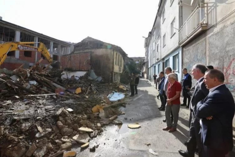 Bursa İnegöl'de metrukların yıkımına başlandı
