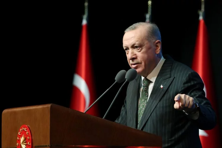 Cumhurbaşkanı Erdoğan: "Malesef kaset kumpaslarıyla makama gelen bay bay Kemal'in karşısına rakip olunca böyle bir komplo ile karşılaştı"