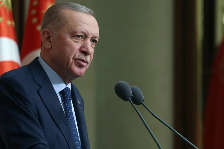 Erdoğan: “Batılı yöneticilerin ikiyüzlü politikalarını ibretle takip ediyoruz”