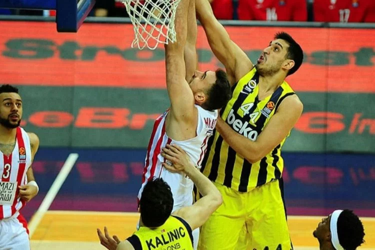 Fenerbahçe Ahmet Düverioğlu ile yollarını ayırdı