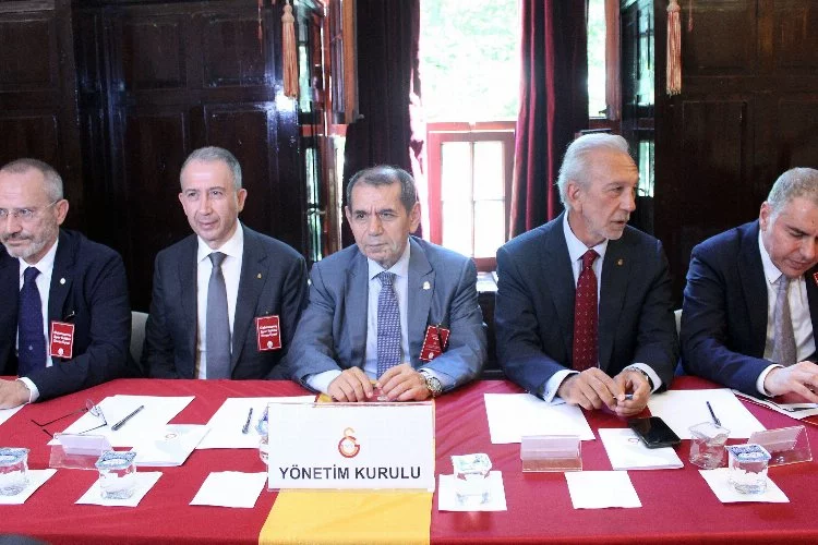Galatasaray divan kurulu toplantısı başladı