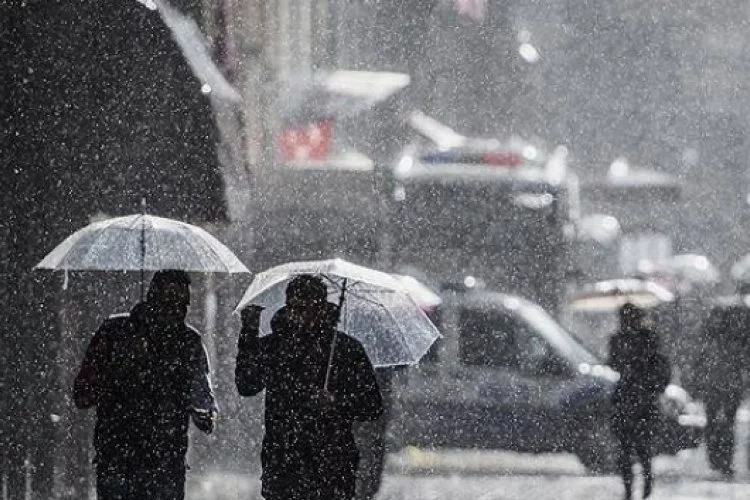 Marmara ve Karadeniz'e kuvvetli yağış uyarısı!