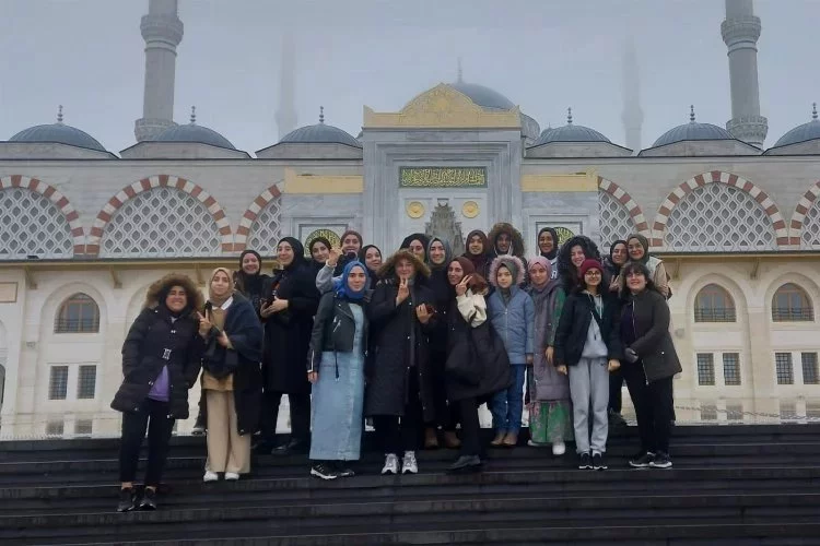 Mudanya'da Diyanet'ten liseli kız öğrencilere İstanbul turu