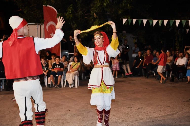 Osmangazi’de Balkan Festivali'ne büyük ilgi