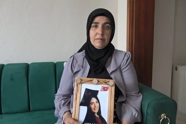 PKK'nın kaçırdığı kızını 10 yıldır bekliyor