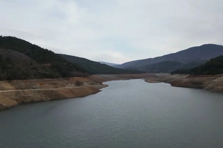 Uludağ'a kar yağdı, barajların doluluk oranı az da olsa arttı