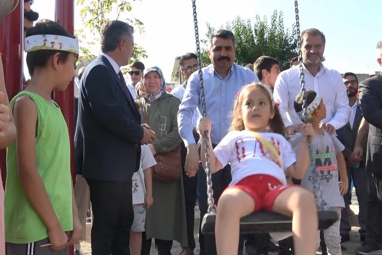 Yıldırım'da Ayçiçeği Çocuk Parkı törenle açıldı