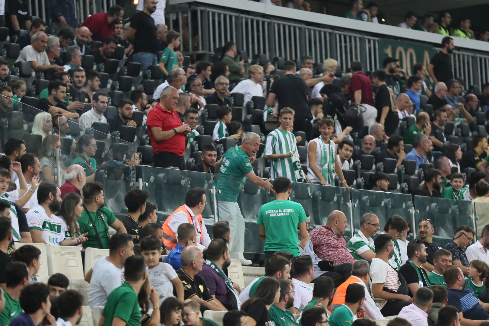 Bursaspor attı Ardiles coştu