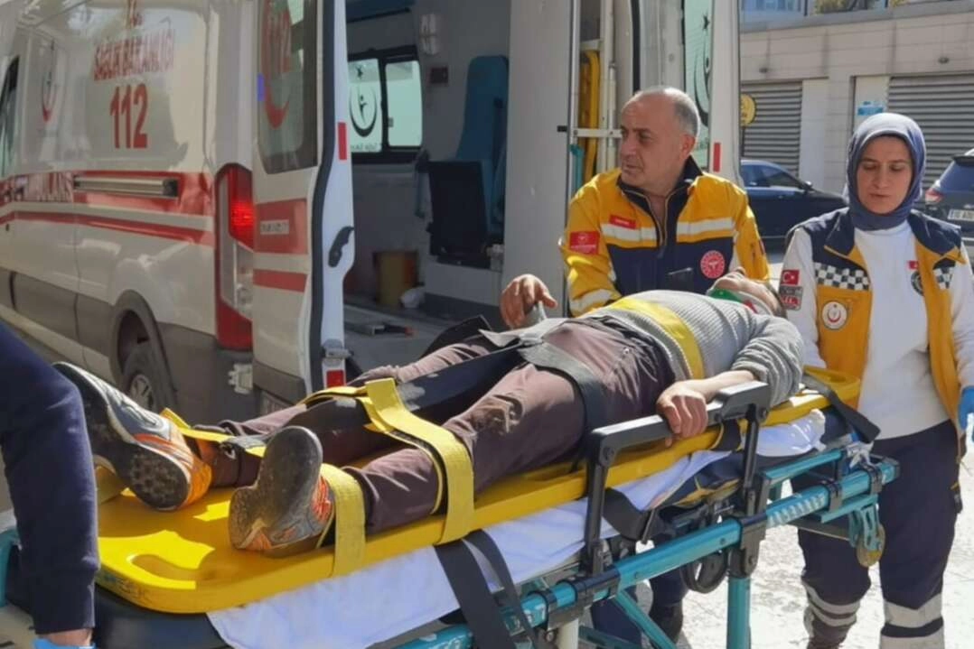 Bursa'da traktör kazası: 3 yaralı