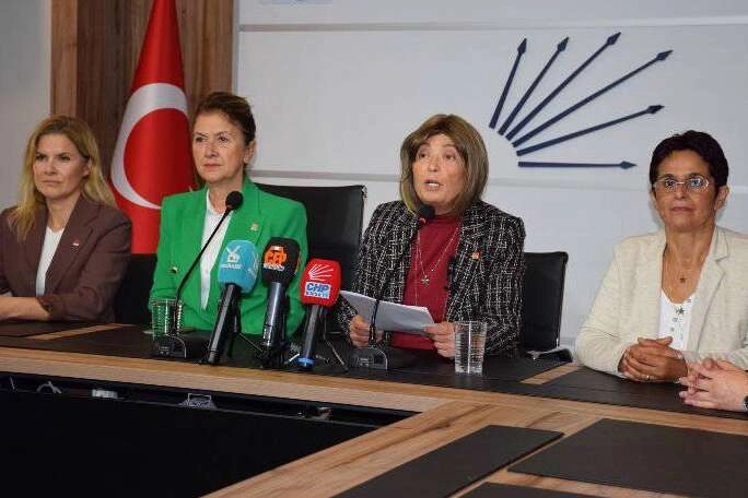 Bursa'da CHP'li kadınlardan 'kadın muhtarlar' açıklaması