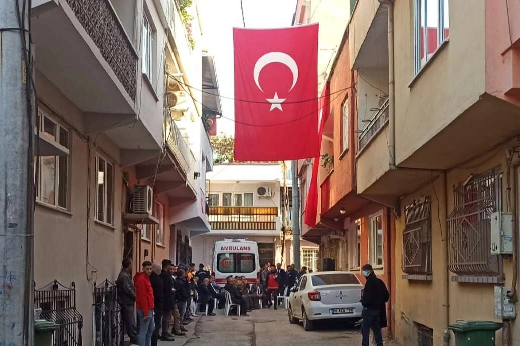 Bursalı şehidin evinde yas ve dua