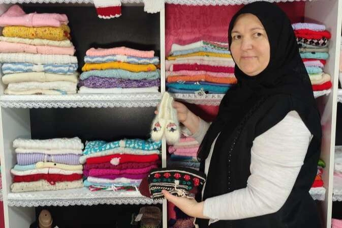 Bu dükkanda sadece ev hanımlarının yaptığı ürünler satılıyor