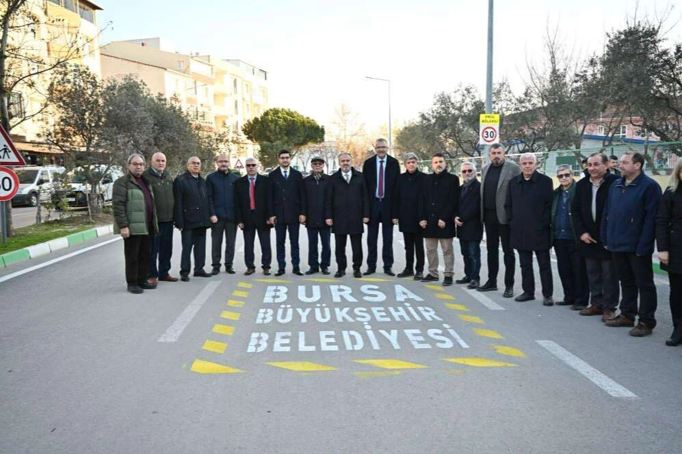 Karacabey'de altyapısı tamamlanan yollar asfaltlanıyor