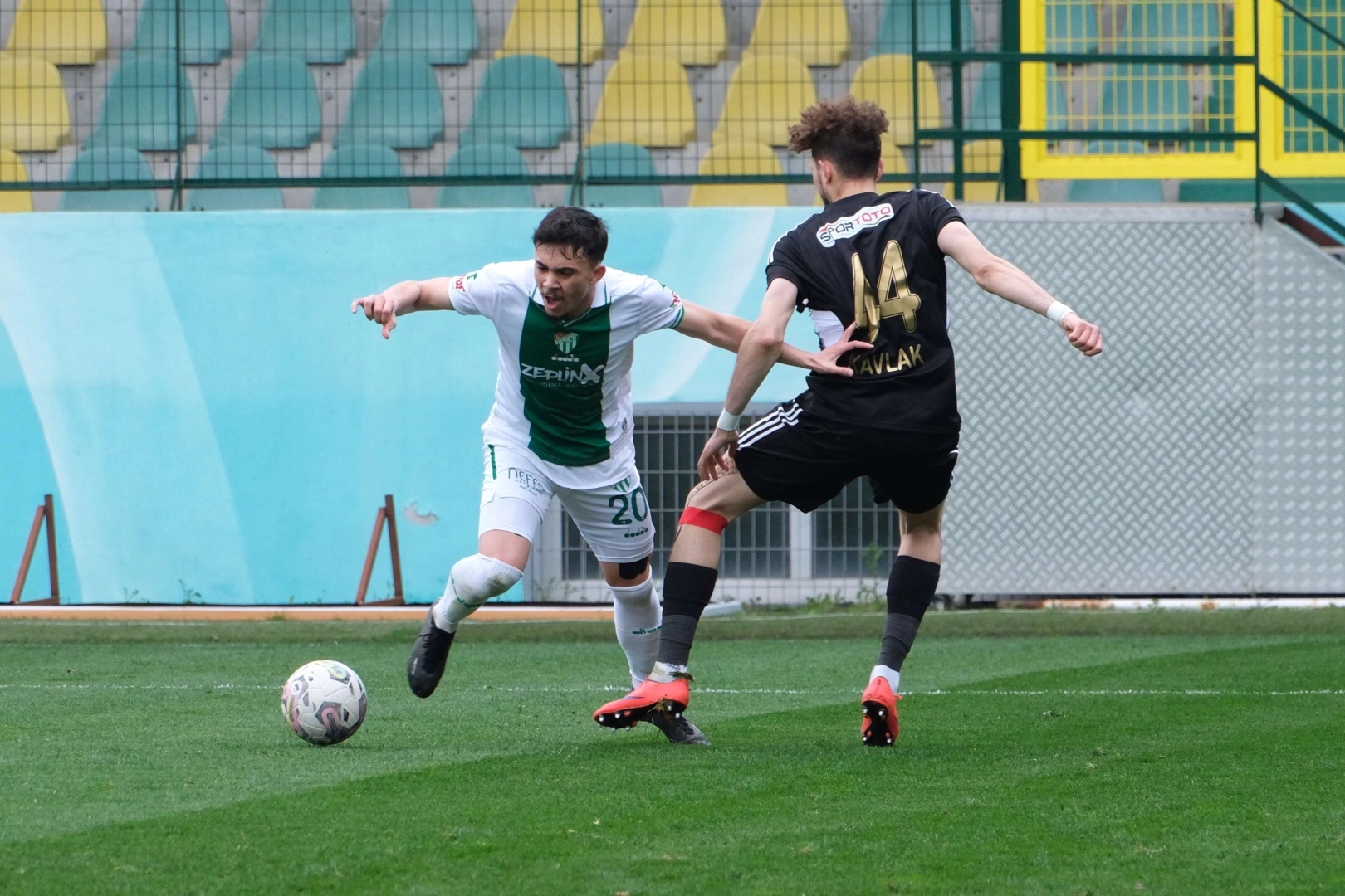 Bursaspor'un gol sorunu bu yıl da devam etti.
