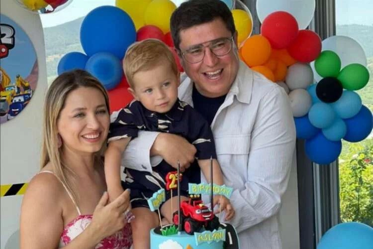 İbrahim Büyükak oğlunun doğum gününü memleketi Bursa'da kutladı