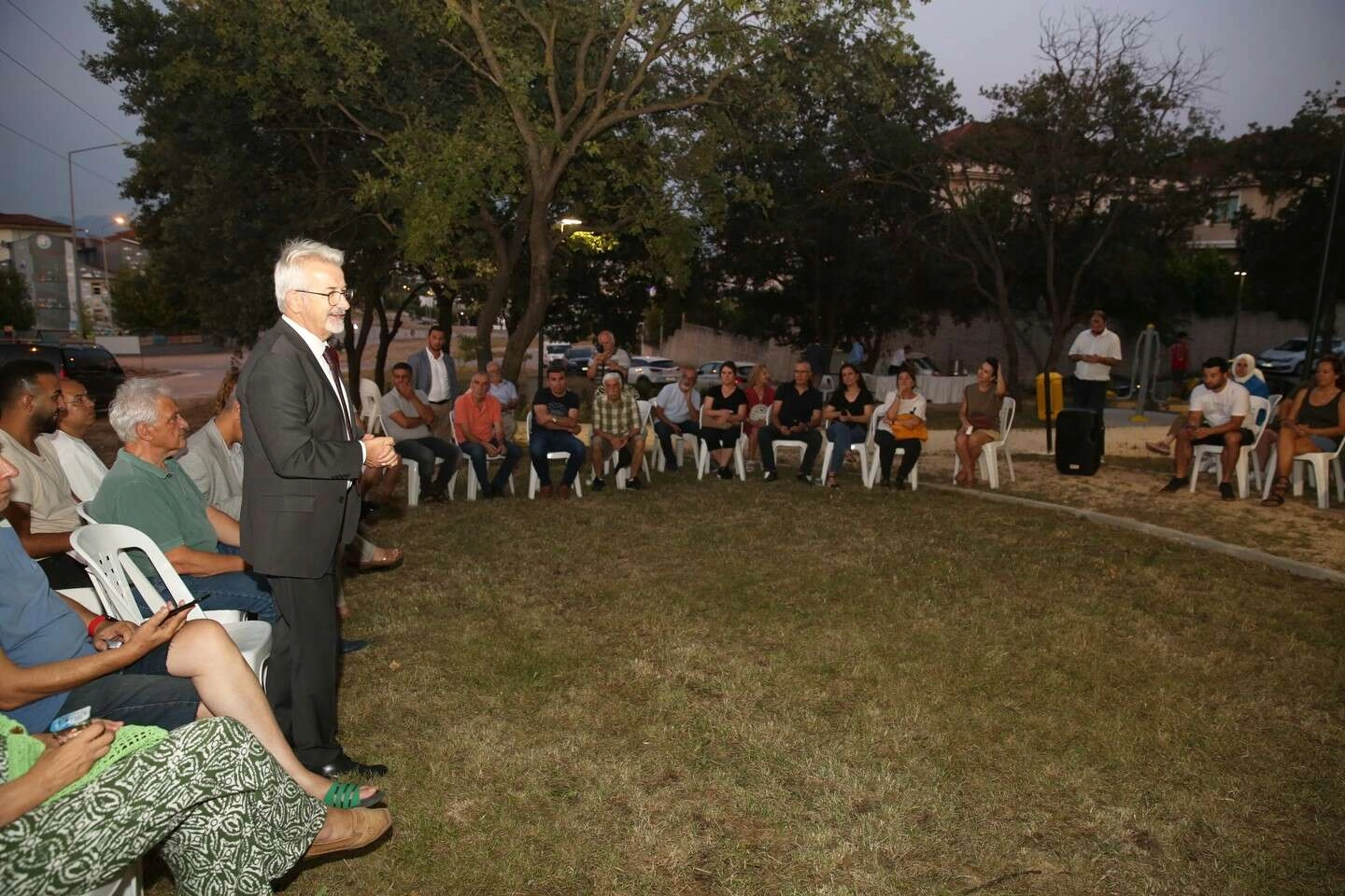 Başkan Erdem mahalle buluşmalarına devam ediyor