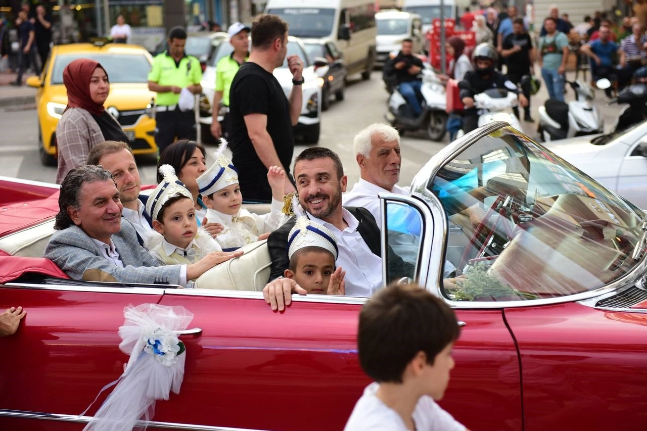 Kestel Belediyesinden sünnet şöleni