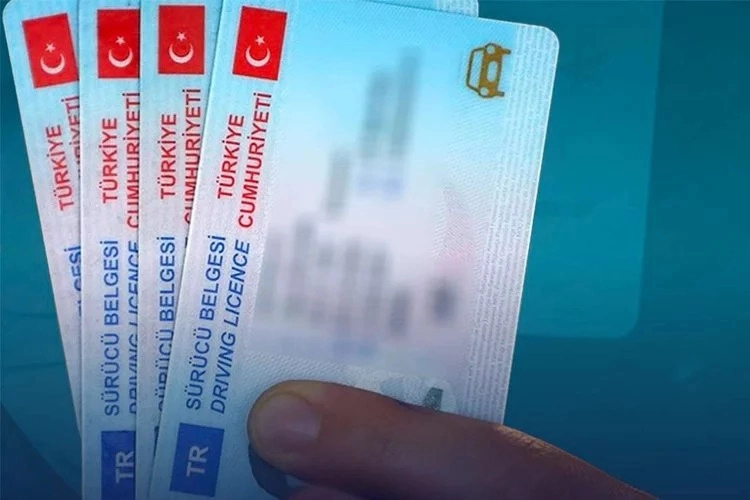Ehliyet taşıma zorunluluğu kalkıyor!