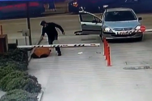 Eski eşi ve arkadaşını öldüren polise iki kez müebbet