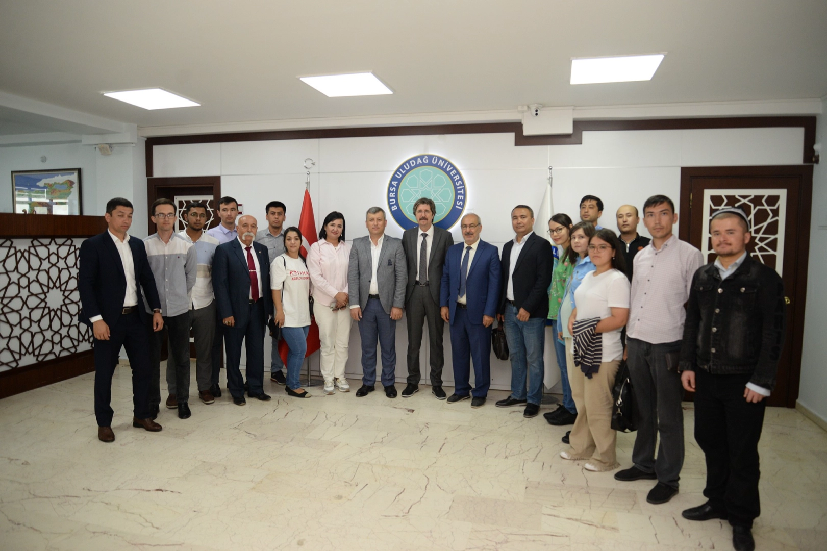 BUÜ’den Özbek akademisyenlere seminer organizasyonu