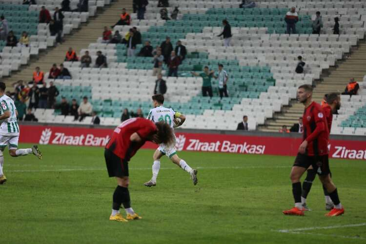 Bursaspor-Gölcükspor (FOTO GALERİ)