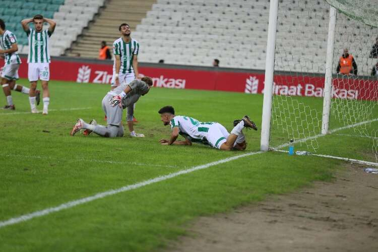 Bursaspor-Gölcükspor (FOTO GALERİ)