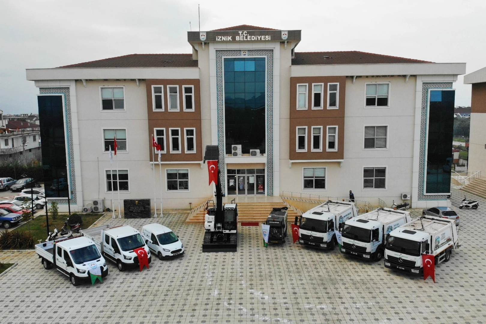 3 yılda 30 yeni araç İznik halkının hizmetine sunuldu