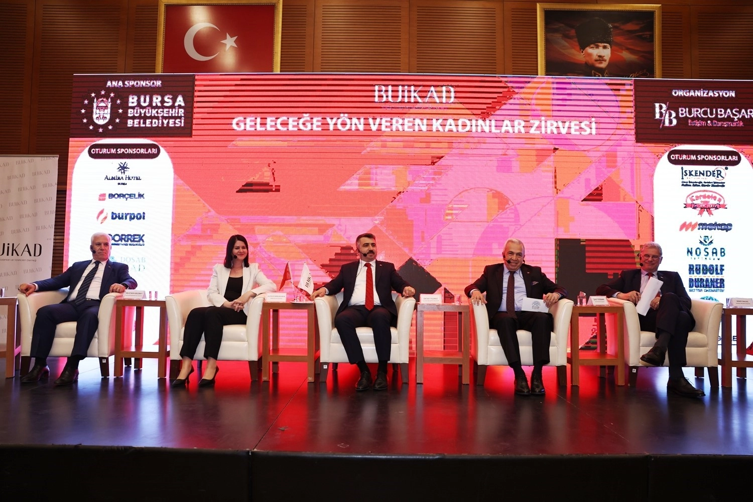 Şadi Özdemir Nilüfer’de kadına bakış açısını anlattı