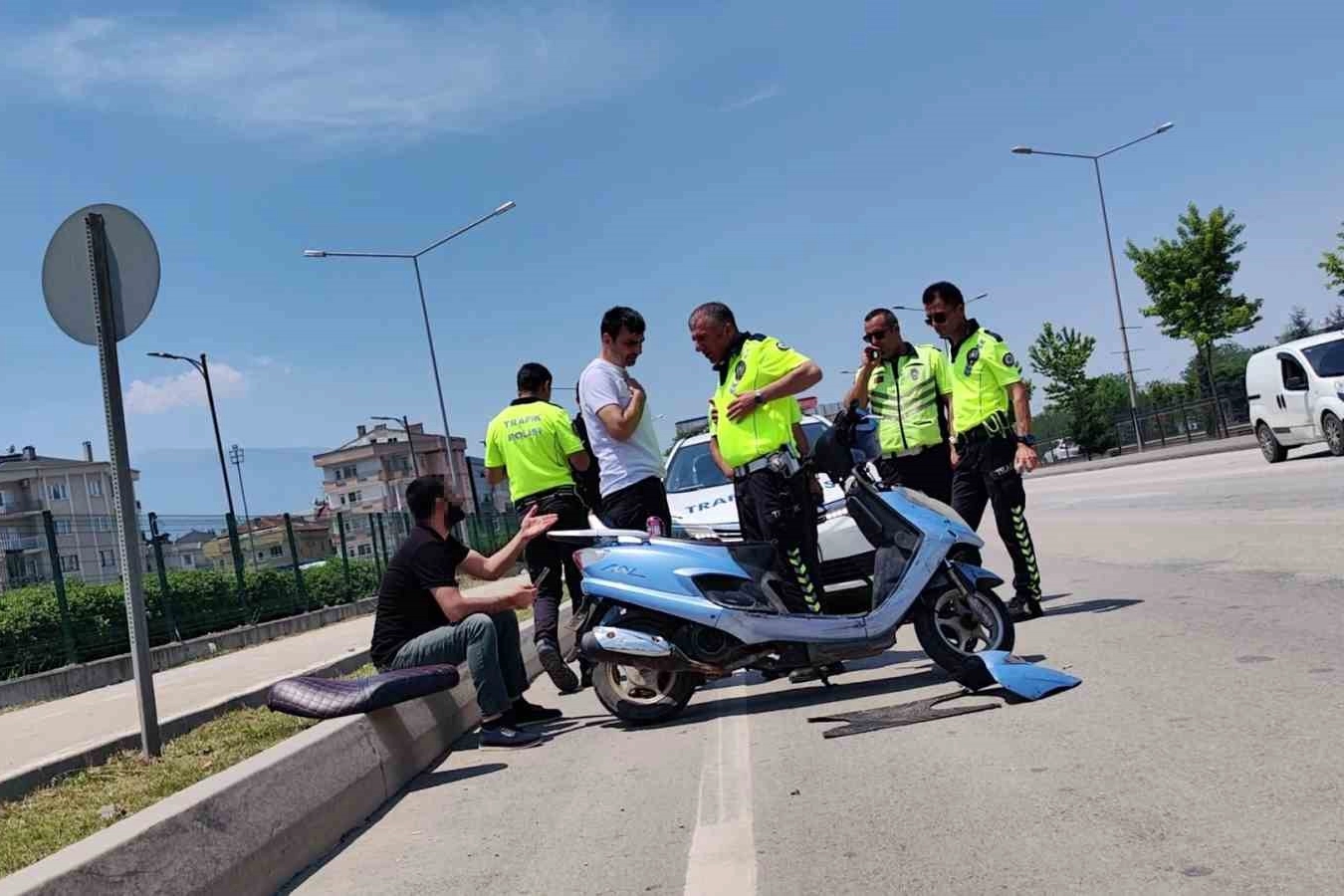 Polisin durdurduğu sürücü hem alkollü hem ehliyetsiz çıktı