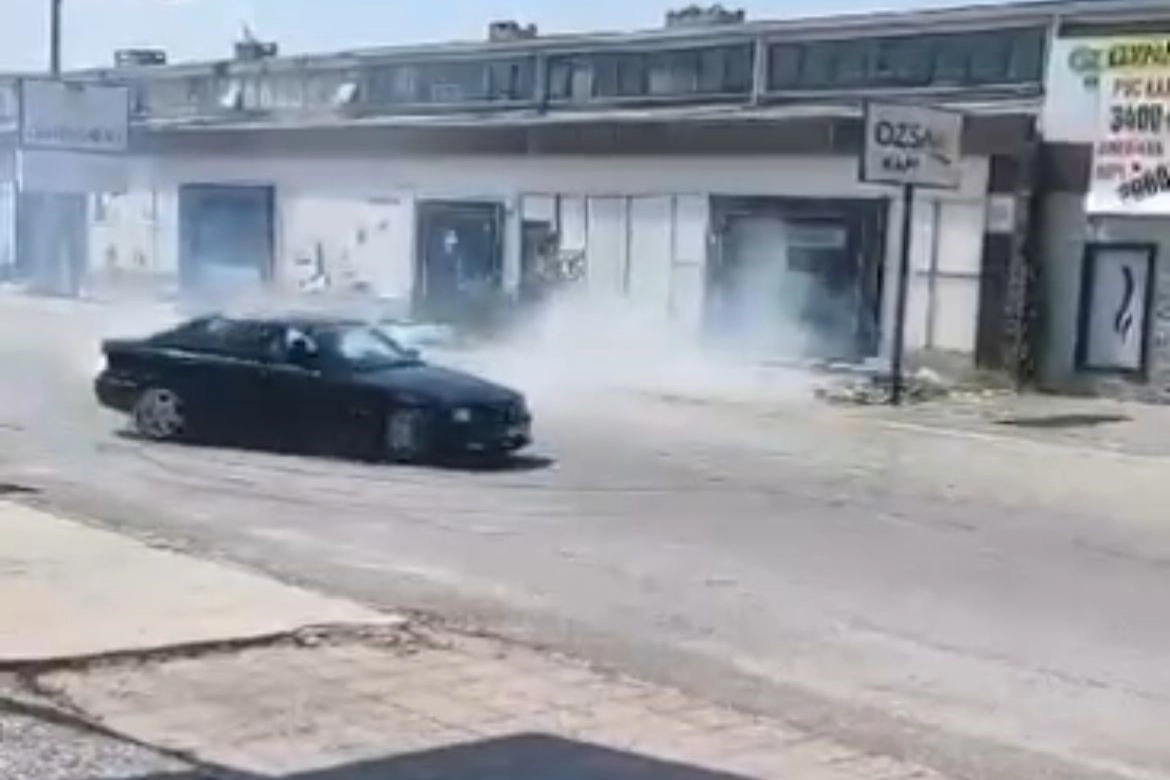 Bursa Nilüfer'de drift atan maganda esnafı çileden çıkardı