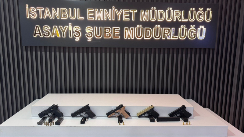 Fatih'te kargo firmasında milyon dolarlık soygun